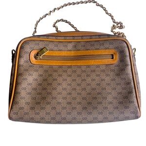 Vintage GUCCI logo zip shoulder bag purse